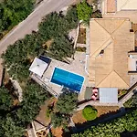 Elia Villa