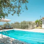 Elia Villa *